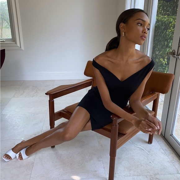 Babaton ONYX bodycon black mini dress | Size 2 | Like New | Sold out online - Picture 1 of 12